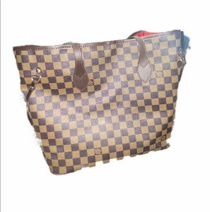 Louis Vuitton fake bag